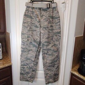 US Air Force Camo Utility Cargo Pants with Belt Size 34 x 34
